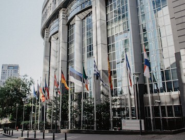 European Commission published expert report on information exchanges in a dual distribution context