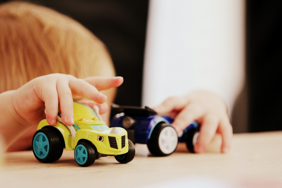 Greek antitrust regulator imposes RPM fine after dawn raiding the children’s toys market